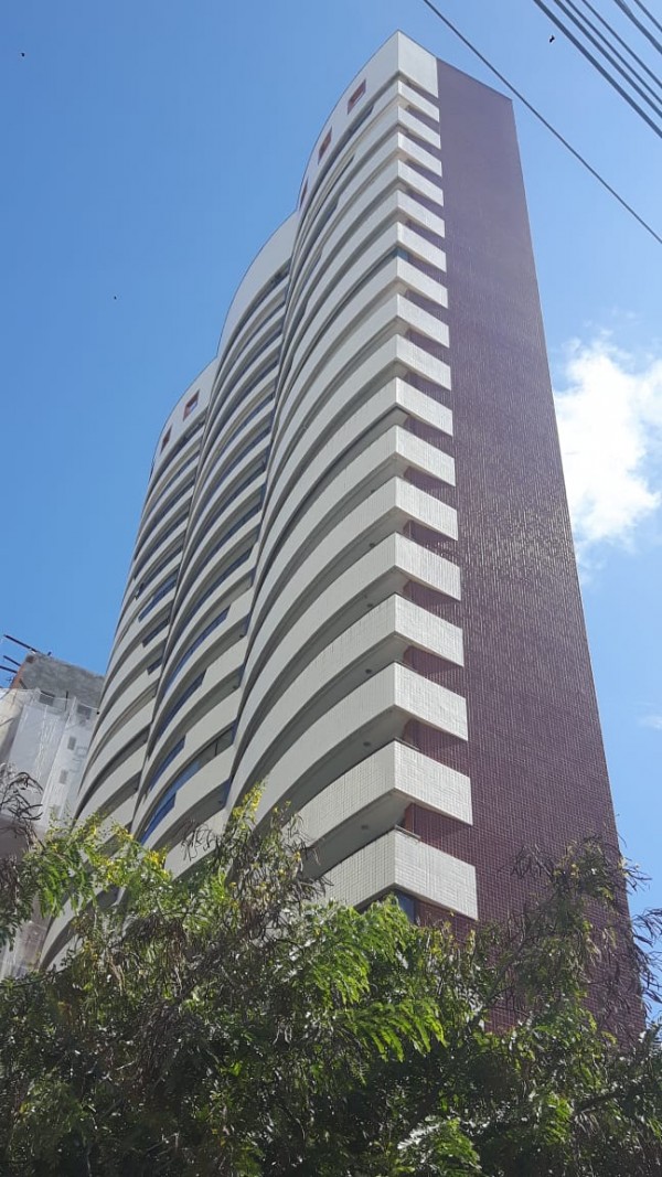Apartamento com 3 dormitórios à venda, 89 m² por R$ 390.000,00 - Cocó - Fortaleza/CE