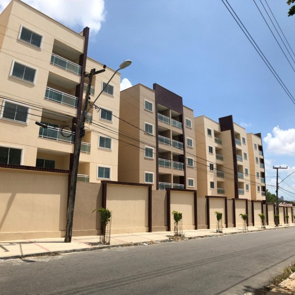 Apartamento com 3 dormitórios à venda, 84 m² por R$ 290.000 - Passaré - Fortaleza/CE