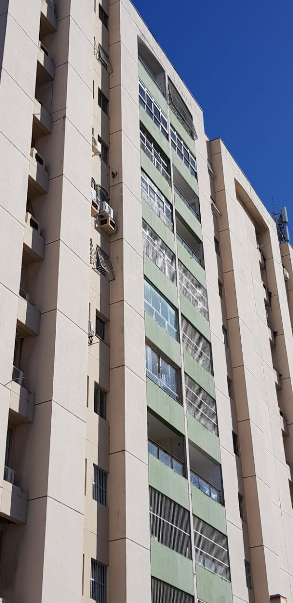 Apartamento com 3 dormitórios à venda, 99 m² por R$ 315.000 - Fátima - Fortaleza/CE