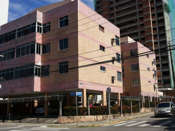 Apartamento com 3 dormitórios à venda, 100 m² por R$ 350.000 - Fátima - Fortaleza/CE